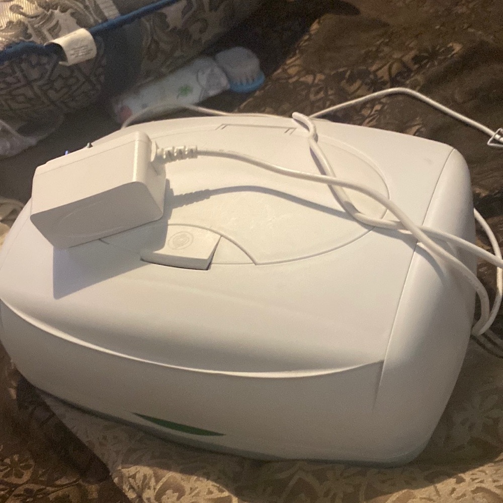 Baby wipe warmer